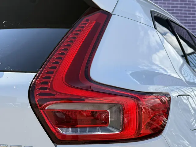 Volvo XC40 2.0 T5 AWD Intro Edition 2018 Benzine 9