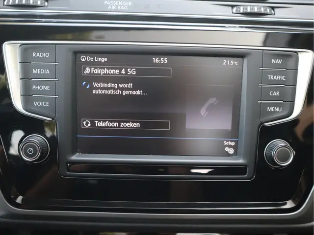 Volkswagen Touran 1.2 TSI Connected Series 2017 Benzine 23