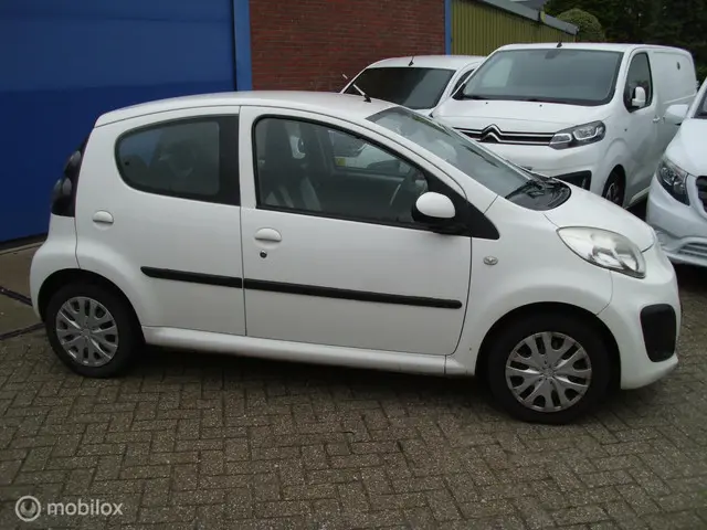Citroën C1 1.0 Collection 2013 Benzine 3