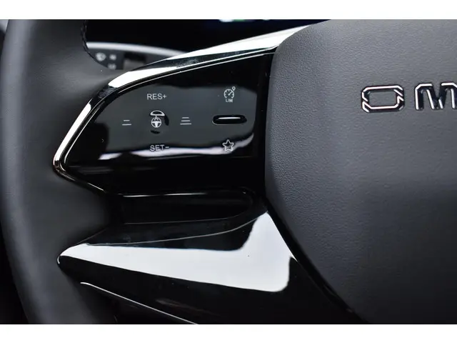 Omoda 9 SHS SHS-P Premium 2026 Hybride Benzine 24