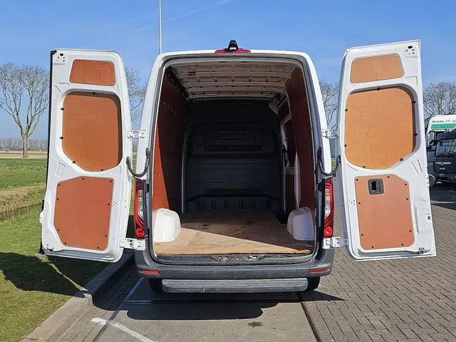 Mercedes-Benz Sprinter 314 2021 Diesel 14