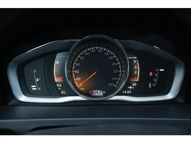 Volvo V60 Cross Country 2.0 D3 Polar+ 2018 Diesel 16