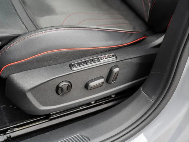 Volkswagen ID.4 GTX 4Motion 77 kWh 2023 Elektrisch 17