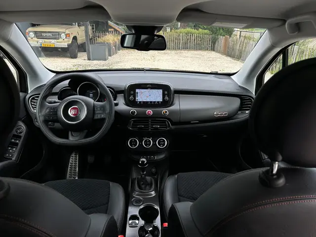 Fiat 500X FIAT sport H Leder, navi, clima 2018 Benzine 4
