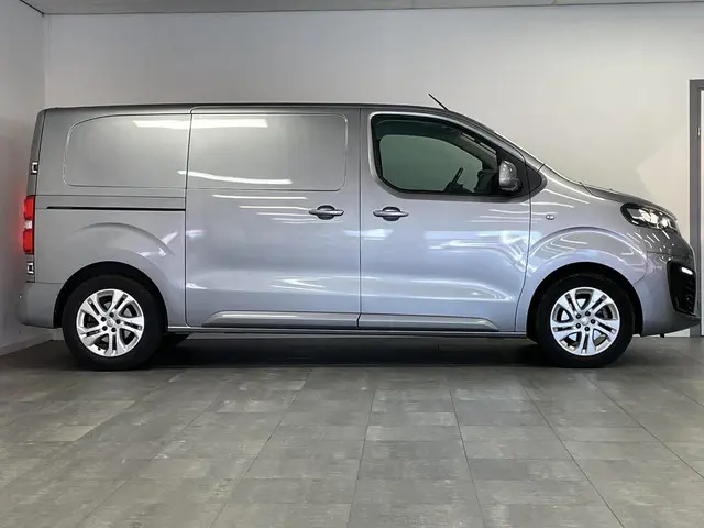 Opel Vivaro 2.0 CDTI L2H1 Innovation 2020 Diesel 9