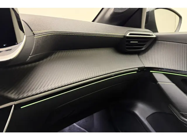 Peugeot 208 1.2 PureTech GT 2023 Benzine 35
