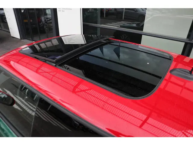 MINI 3-Deurs John Cooper Works 2025 Benzine 10