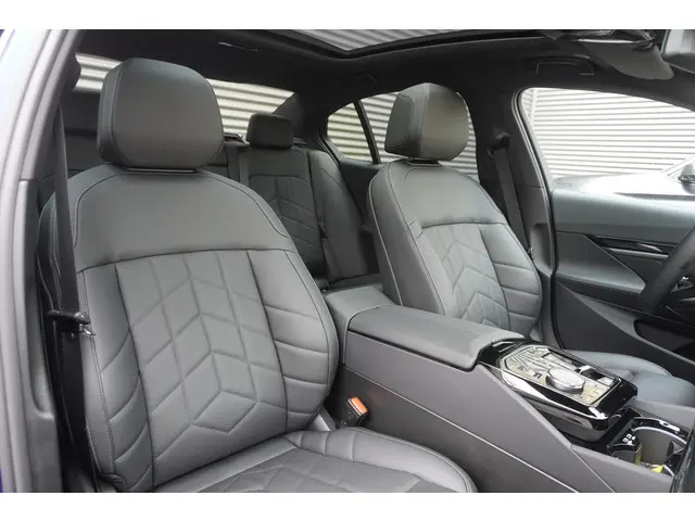 BMW 5 Serie 530e 2026 Hybride Benzine 15