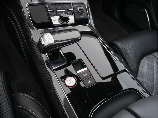 Audi S8 4.0 TFSI Quattro Pro Line+ 2015 Benzine 12