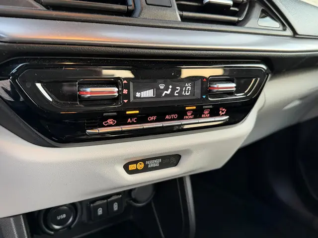 Suzuki Swift 1.2 Style Smart Hybrid 2025 Benzine 16