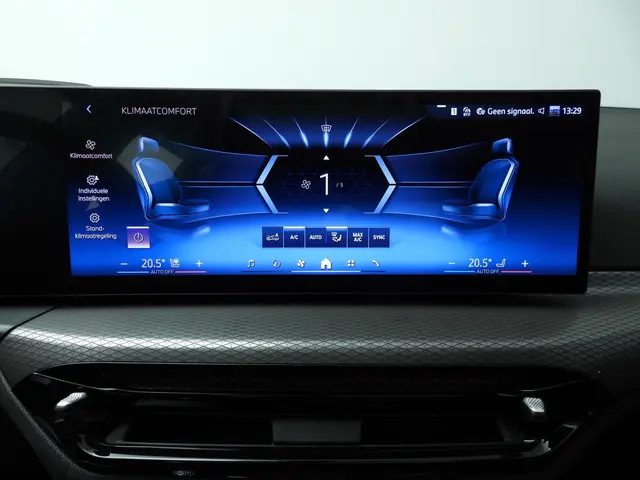 BMW 3 Serie Touring 330e 2025 Hybride Benzine 22