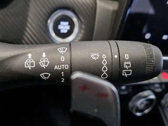 Renault Captur 1.3 mild hybrid 160 R.S. Line 2023 Benzine 25