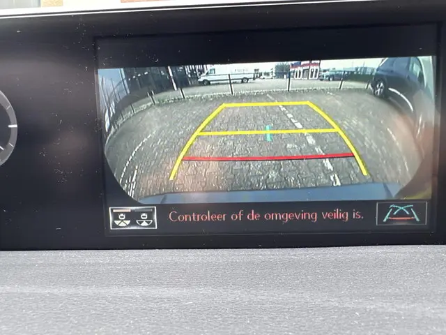 Lexus UX 250h 2022 Hybride Benzine 26