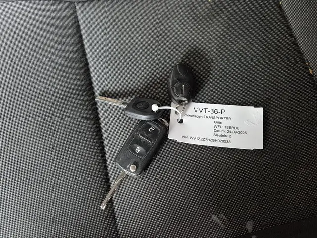 Volkswagen Transporter 2.0 TDI L2H1 Highline 2015 Diesel 7