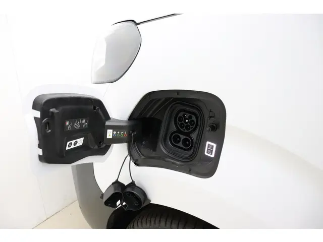 Peugeot e-Expert EV L2 75 kWh 2025 Elektrisch 16
