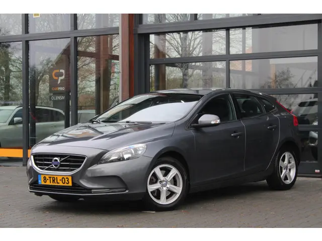 Volvo V40 1.6 T2|Trekhaak|Cruisecontrol|Airco 2014 Benzine 30