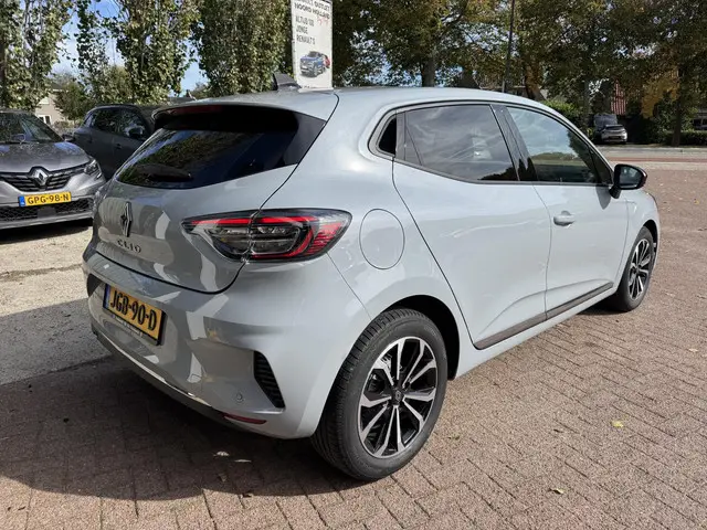 Renault Clio 1.0 TCe 90 GPF Techno 2025!! 2025 Benzine 5