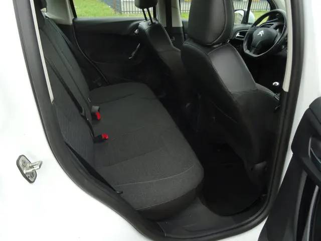 Citroën C3 1.0 PureTech Collection 2015 Benzine 12