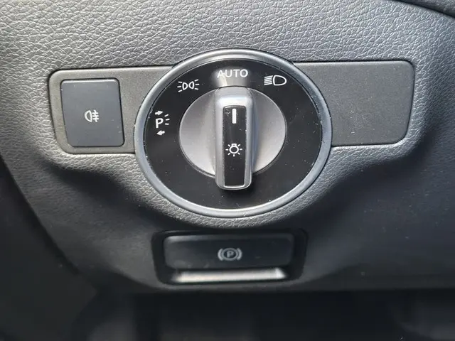 Mercedes-Benz GLA 200 Prestige 2017 Benzine 17