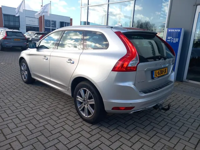 Volvo XC60 2.0 T5 Summum 2016 Benzine 4