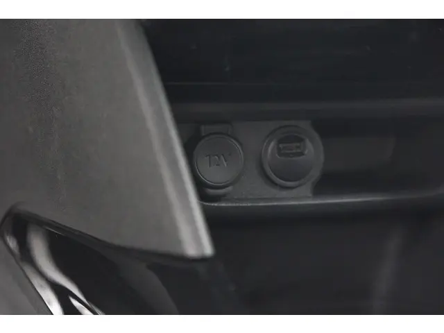 Peugeot 2008 PureTech 130 GT-Line 2019 Benzine 43