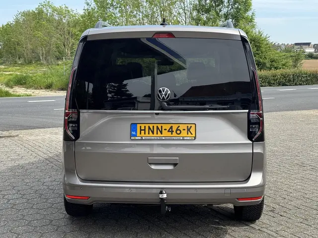 Volkswagen Caddy 1.5 TSI 5p 2023 Benzine 6