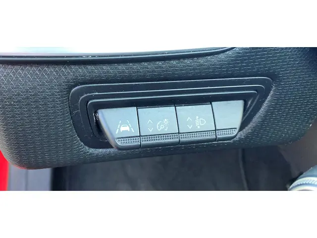 Renault Clio 1.0 TCe Intens Cc,Pdc,keyless,... 2019 Benzine 11