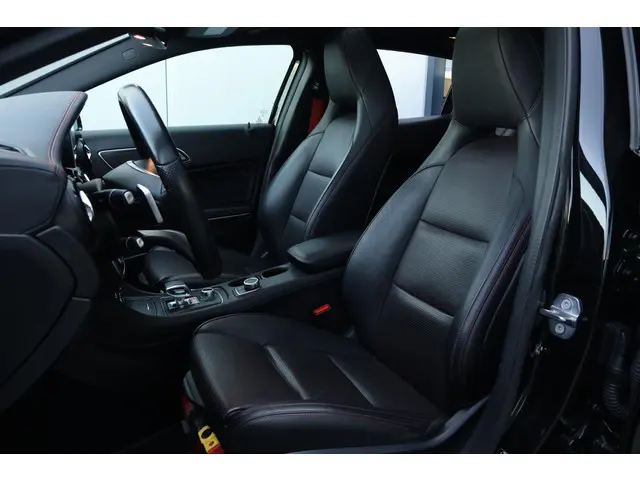 Mercedes-Benz GLA AMG 45 4MATIC 2018 Benzine 11