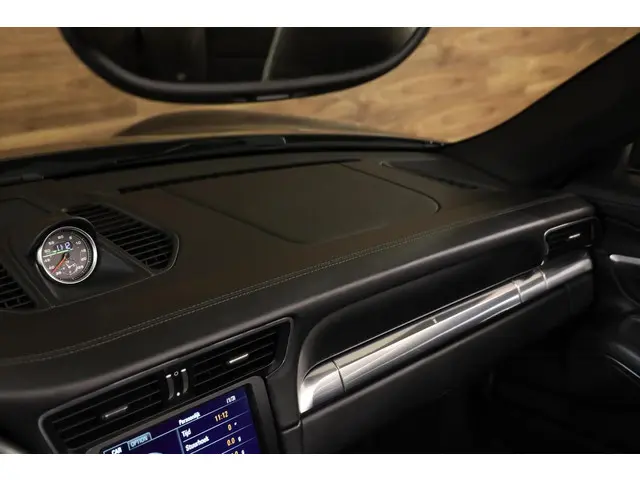 Porsche 911 Cabrio 3.8 Carrera 4S 2014 Benzine 30