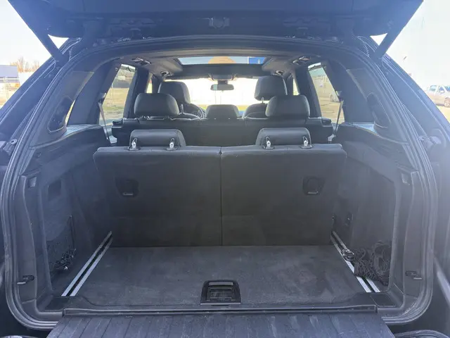 BMW X5 xDrive50i High Executive 7p. 2013 Benzine 17