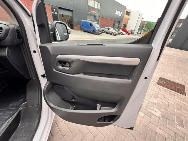 Fiat Scudo 2.0 MultiJet 180 L3 DC 2023 Diesel 17
