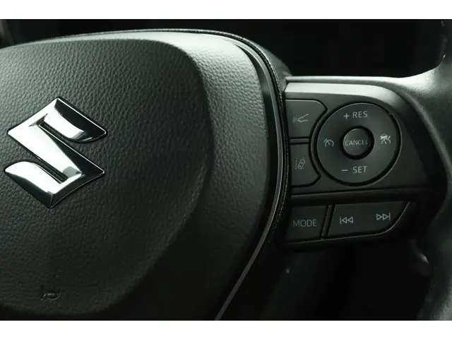 Suzuki Swace 1.8 Hybrid Select 2021 Hybride Benzine 21