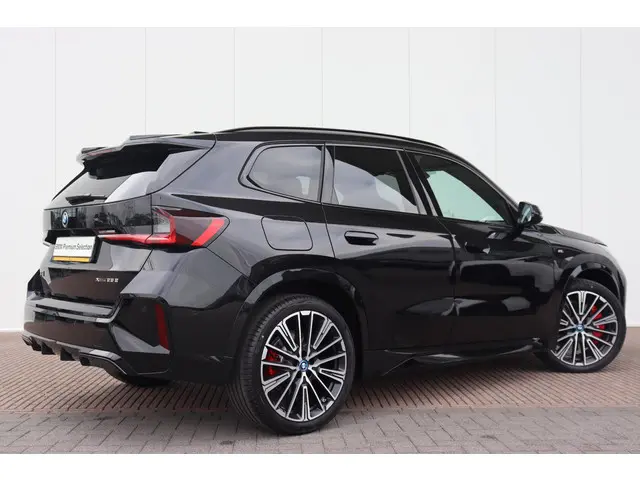 BMW X1 xDrive25e 2025 Hybride Benzine 6