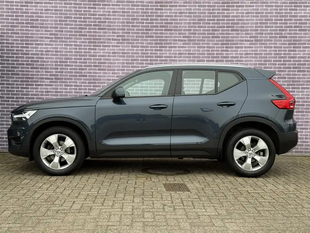 Volvo XC40 1.5 T2 Momentum Business 2022 Benzine 6