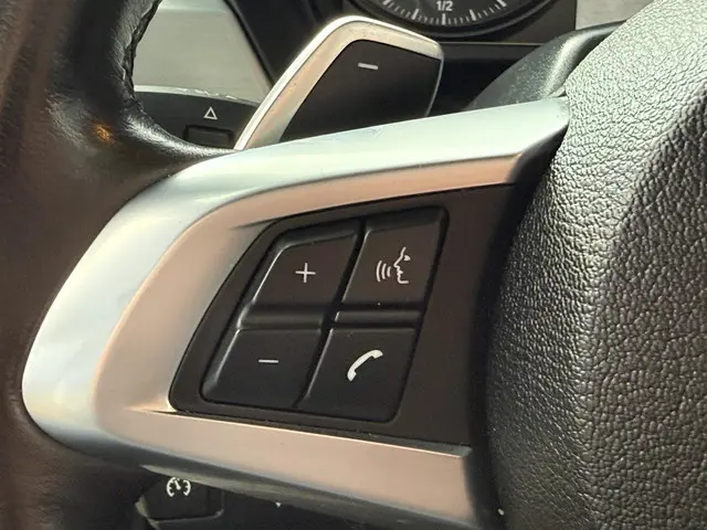 BMW Z4 Roadster sDrive18i Executive 2014 Benzine 19