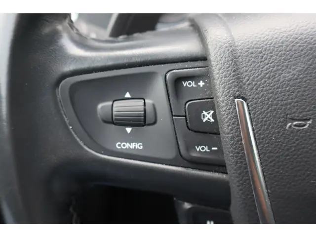 Peugeot 508 RXH 2.0 HDi HYbrid4 2017 Hybride Diesel 29
