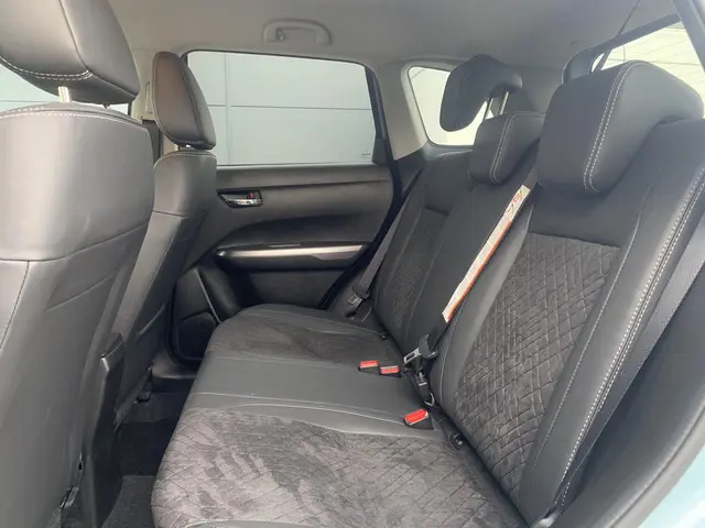 Suzuki Vitara 1.5 Hybrid Style 2024 Hybride Benzine 8
