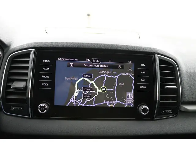 Škoda Karoq 1.0 TSI Business Edition 2022 Benzine 30