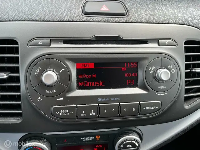 Kia Picanto 1.2 CVVT SportsLine 2015 Benzine 17