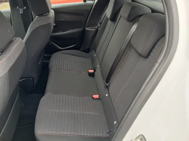 Peugeot 208 1.2 PureTech Active 2020 Benzine 10