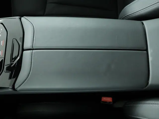 BMW M5 5-serie 2025 Hybride Benzine 86