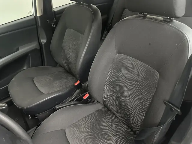 Hyundai i10 1.0 i-Drive Cool # Airco # Lmv # Nap 2012 Benzine 5