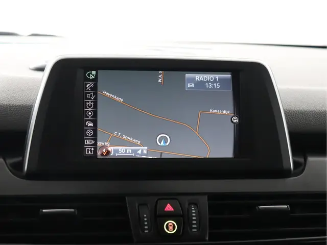 BMW 2 Serie Active Tourer 220i Essential 2015 Benzine 13