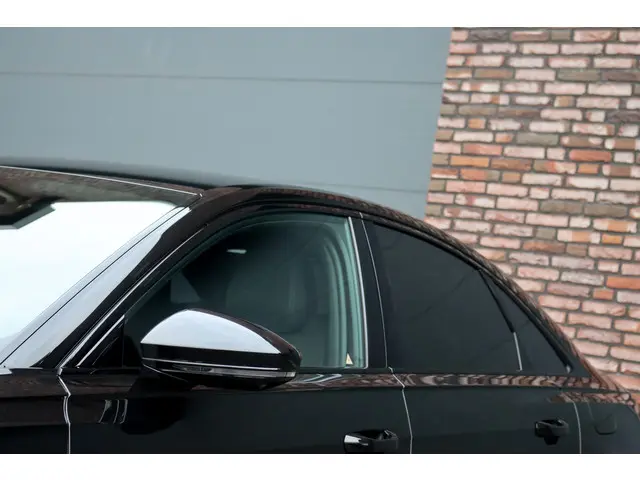 Audi A8 60 TFSI e Quattro S-Line | 2023 Hybride Benzine 19