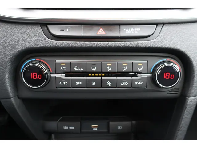 Kia Ceed 1.4 T-GDi DynamicLine 2020 Benzine 16