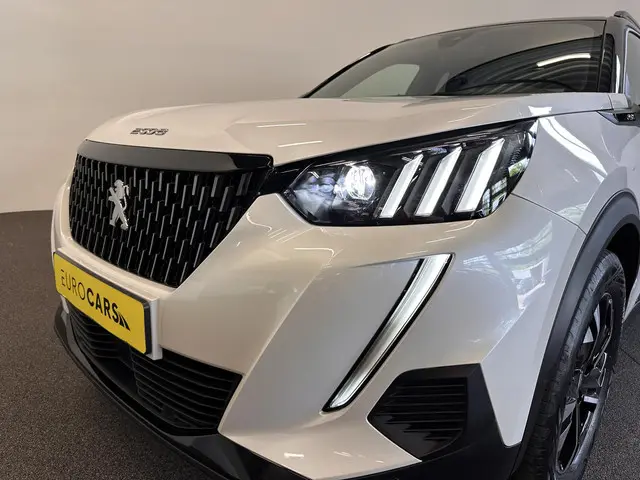 Peugeot 2008 1.2 PureTech 130 GT 2023 Benzine 28