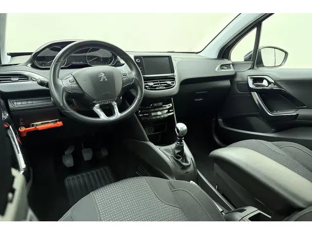 Peugeot 208 1.2T Blue Lease Allure 2019 Benzine 14