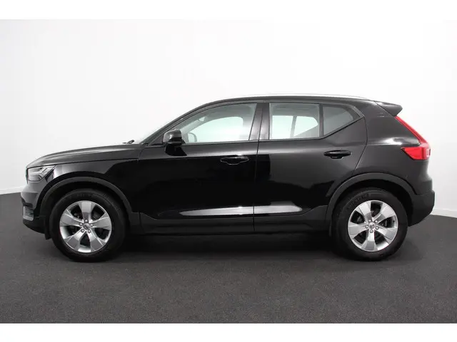 Volvo XC40 1.5 T3 163 pk Automaat Momentum 2021 Benzine 5