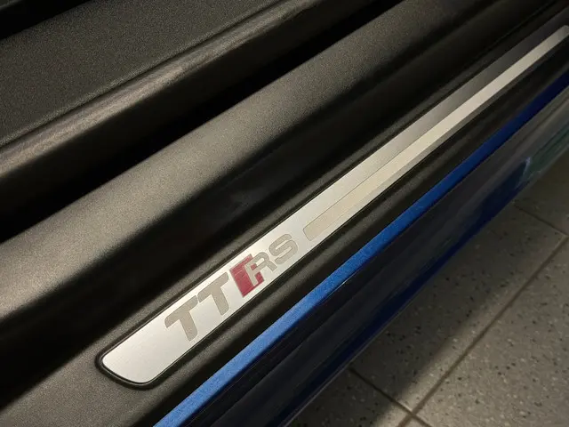 Audi TT RS 2.5 T TT Plus Pro Line 2012 Benzine 9