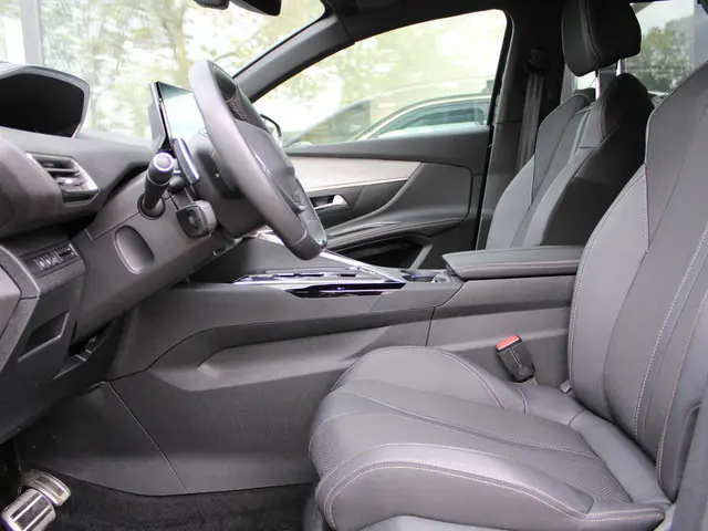 Peugeot 5008 1.2 PureTech GT-Line 2024 Benzine 13